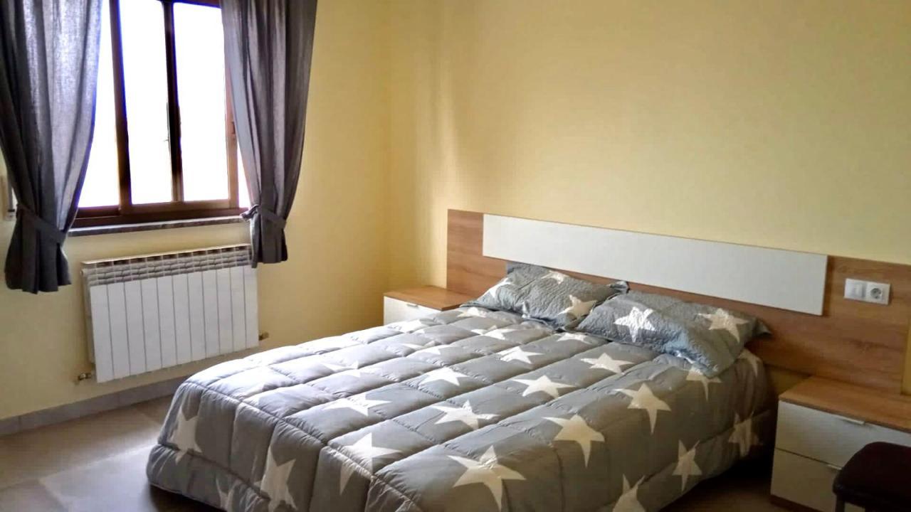 La Villa Hostal Calvarrasa de Abajo Luaran gambar