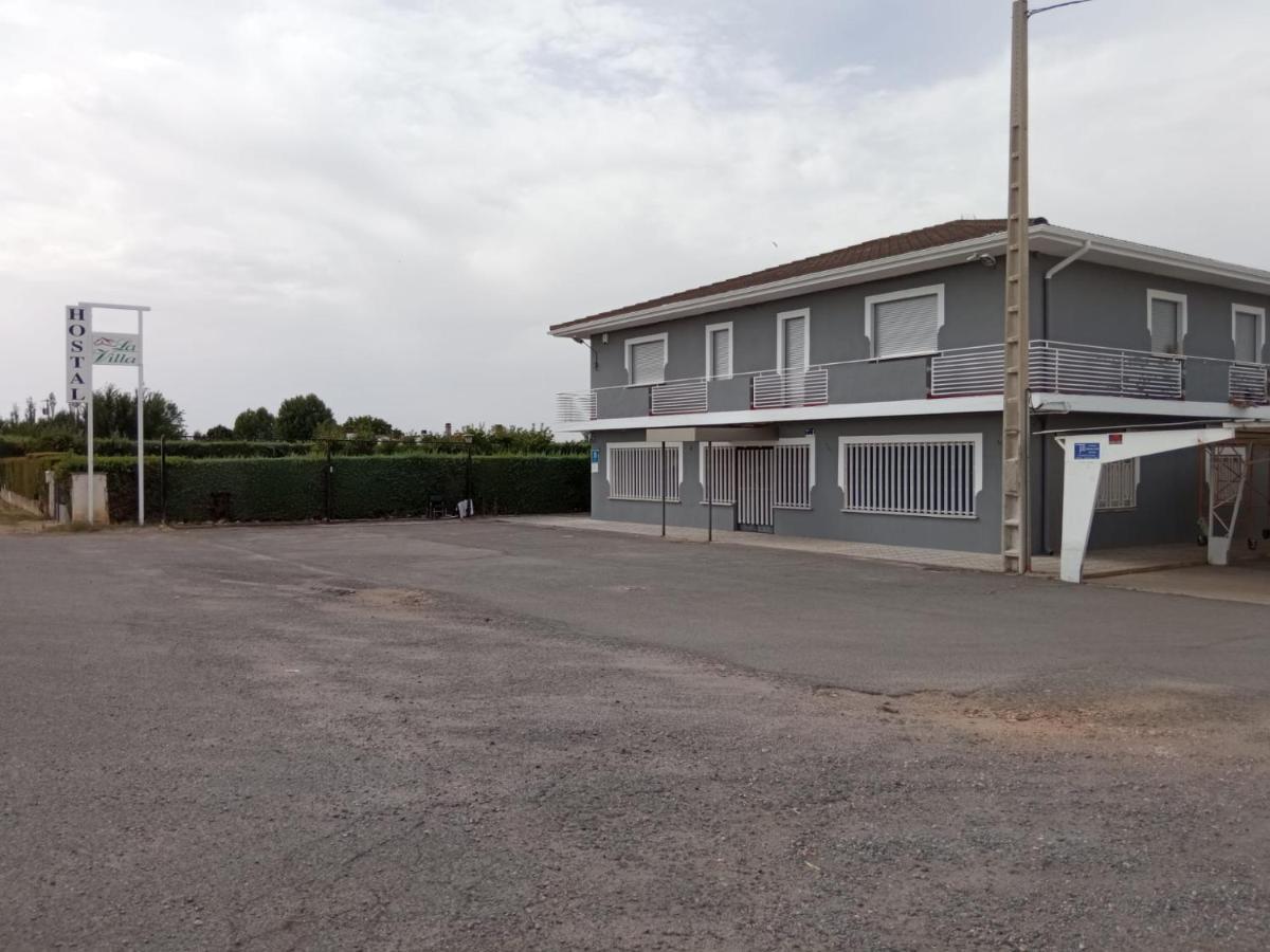 La Villa Hostal Calvarrasa de Abajo Luaran gambar
